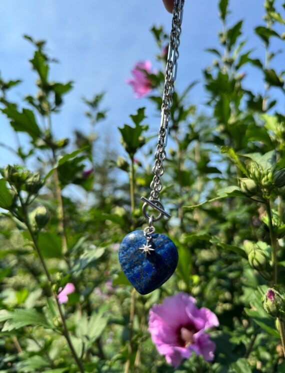 Lapis Lazuli : Bold & Blue